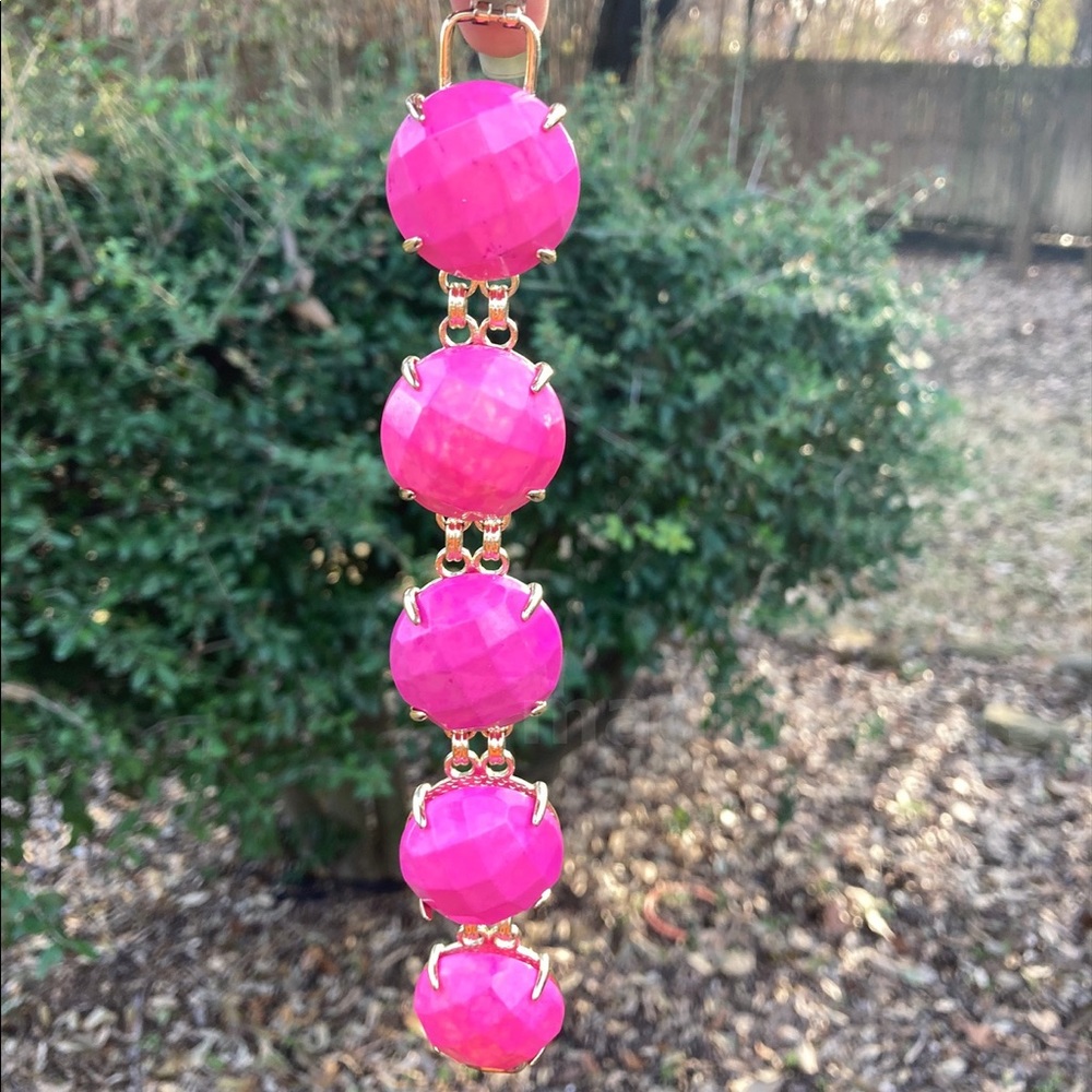Kendra Scott Cassie Bracelet in Magenta - Picture 7 of 7